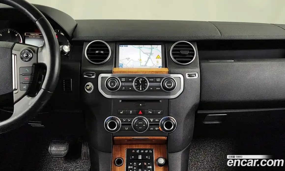 Land Rover Discovery 2015 3.0 гидро в Москве № 210734, фото 14