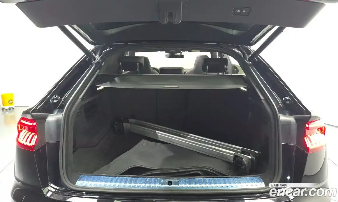 Audi Q8 2020 3.0 гидро в Москве № 212439, фото 20