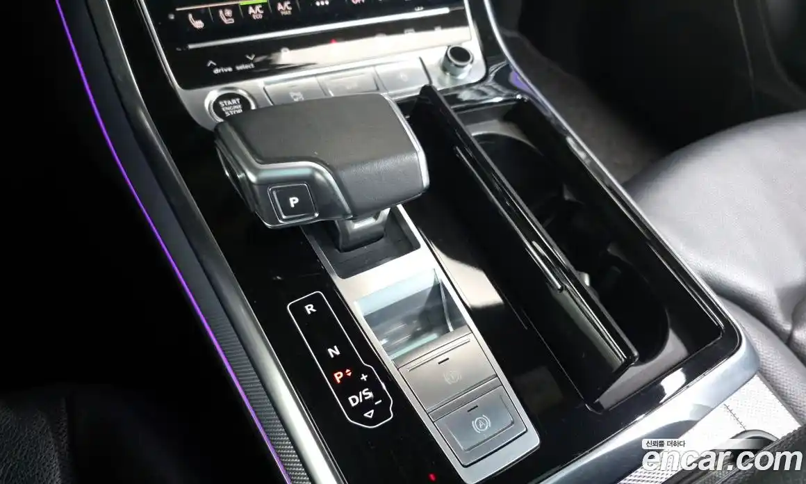 Audi Q8 2021 3.0 гидро в Москве № 212499, фото 9