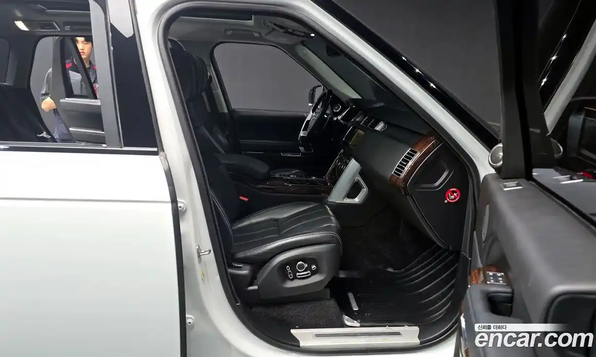 Land Rover Range-Rover 2016 5.0 гидро в Москве № 213532, фото 11