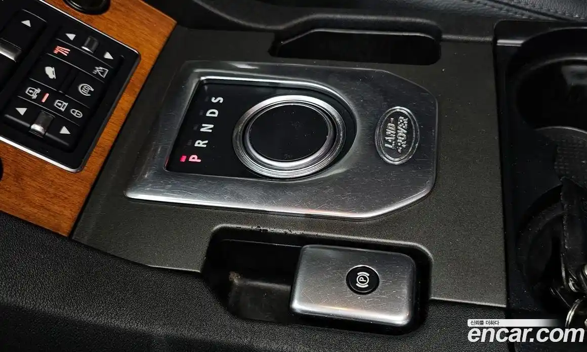 Land Rover Discovery 2014 3.0 гидро в Москве № 213860, фото 9