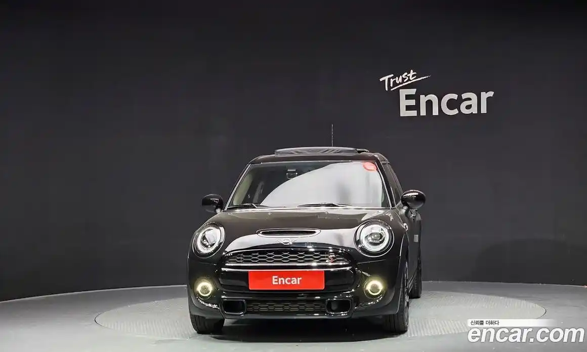 Mini Cooper 2020 2.0 гидро в Москве № 214103, фото 3