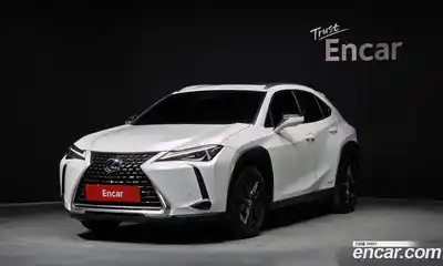 Lexus UX, 2020