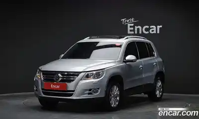 Volkswagen Tiguan, 2011