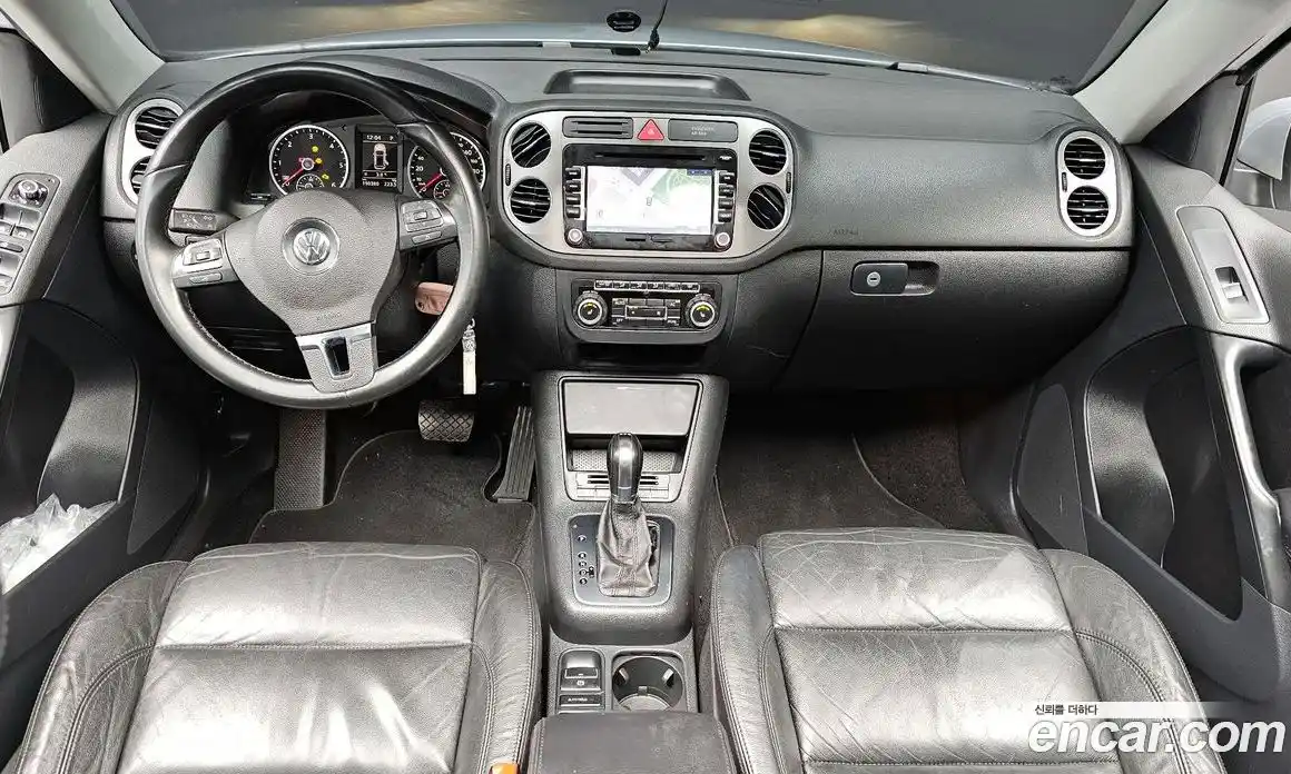 Volkswagen Tiguan 2011 2.0 гидро в Москве № 215310, фото 7