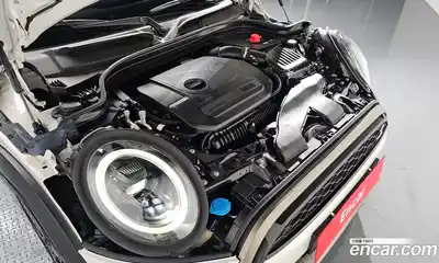 Mini Cooper Convertible 2023 2.0 гидро в Москве № 215793, миниатюра 6