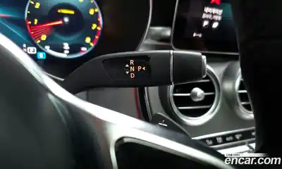 Mercedes-Benz GLC-Class 2023 2.0 гидро в Москве № 221691, миниатюра 9
