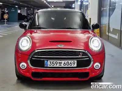 Mini Cooper 2019 2.0 гидро в Москве № 228116, миниатюра 2