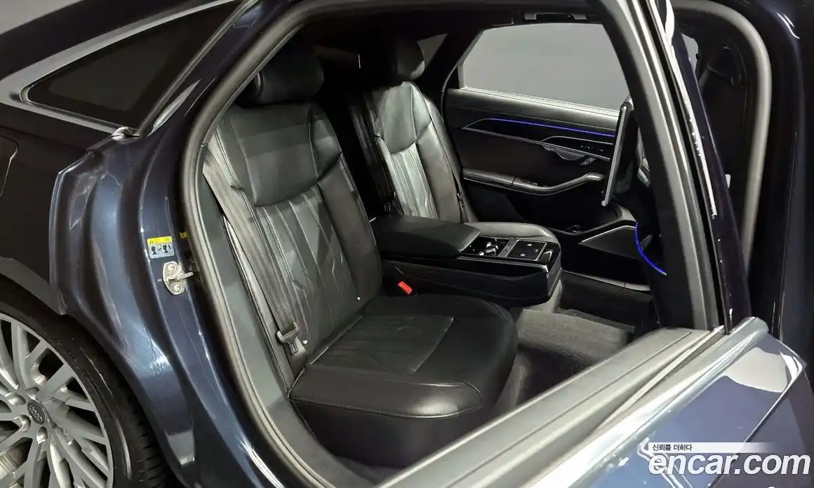 Audi A8 2020 3.0 гидро в Москве № 229951, фото 12