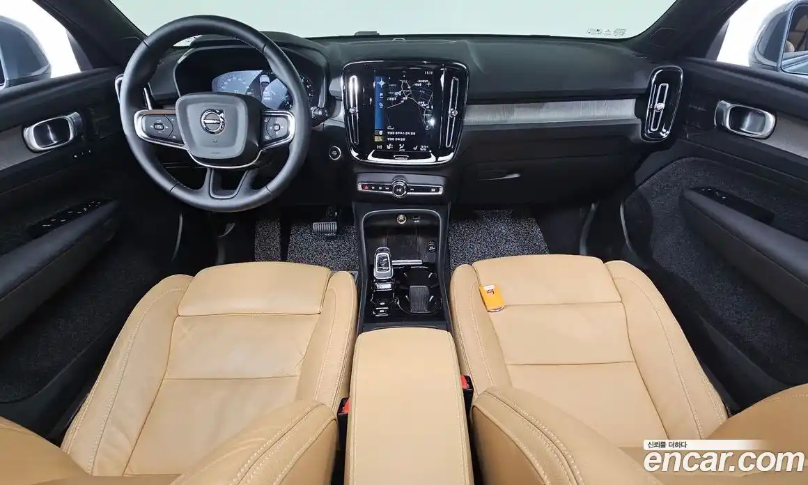 Volvo XC40 2022 2.0 гидро в Москве № 230371, фото 7