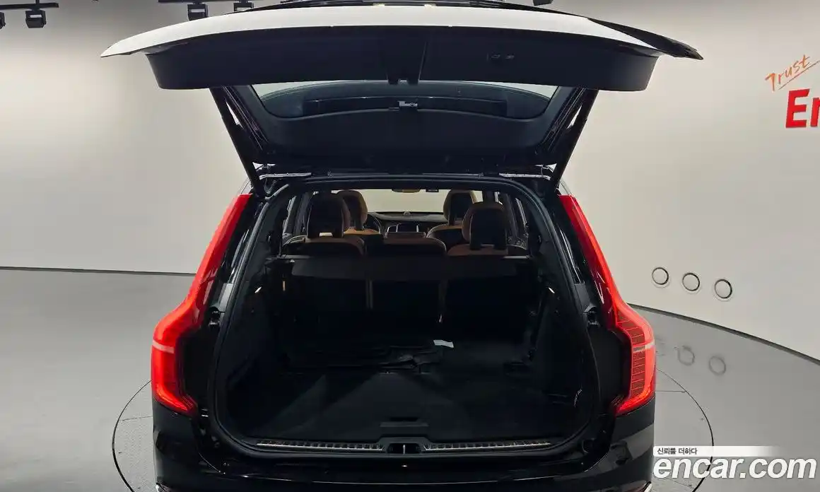 Volvo XC90 2017 2.0 гидро в Москве № 230676, фото 20