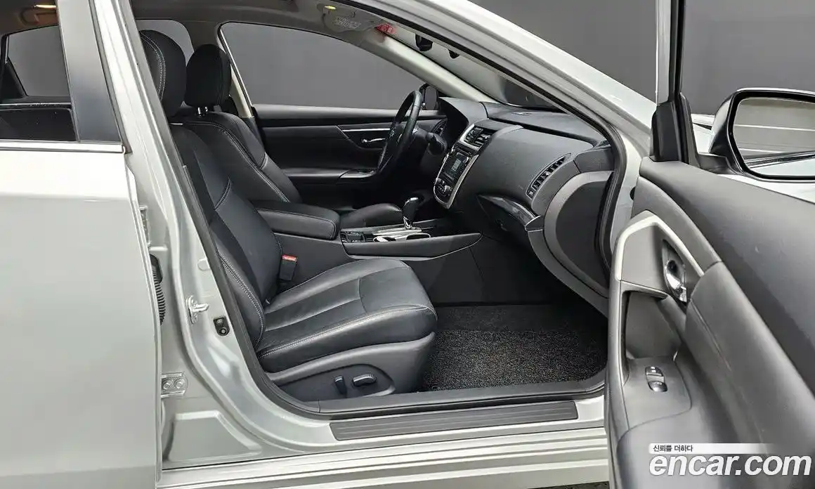 Nissan Altima 2016 2.5 гидро в Москве № 238166, фото 11