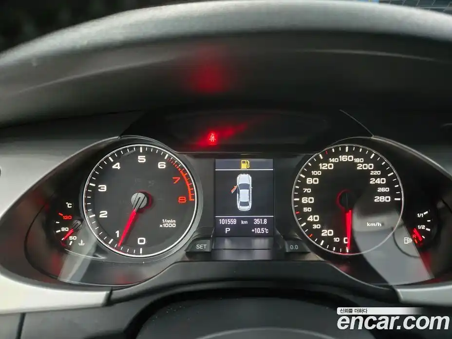 Audi A4 2011 2.0 гидро в Москве № 248695, фото 18