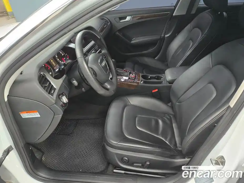 Audi A4 2011 2.0 гидро в Москве № 248695, фото 6