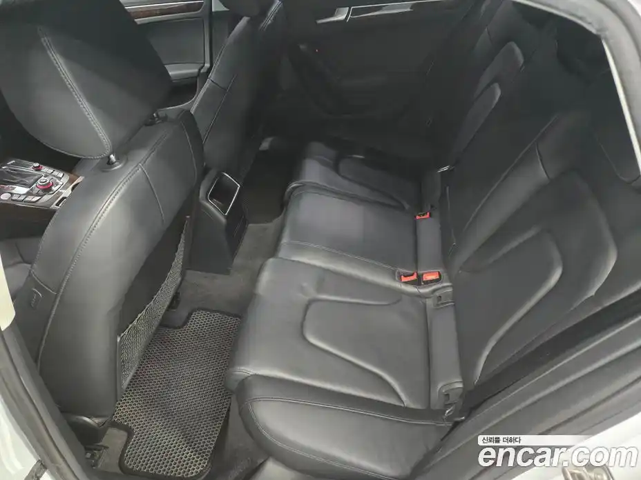 Audi A4 2011 2.0 гидро в Москве № 248695, фото 7