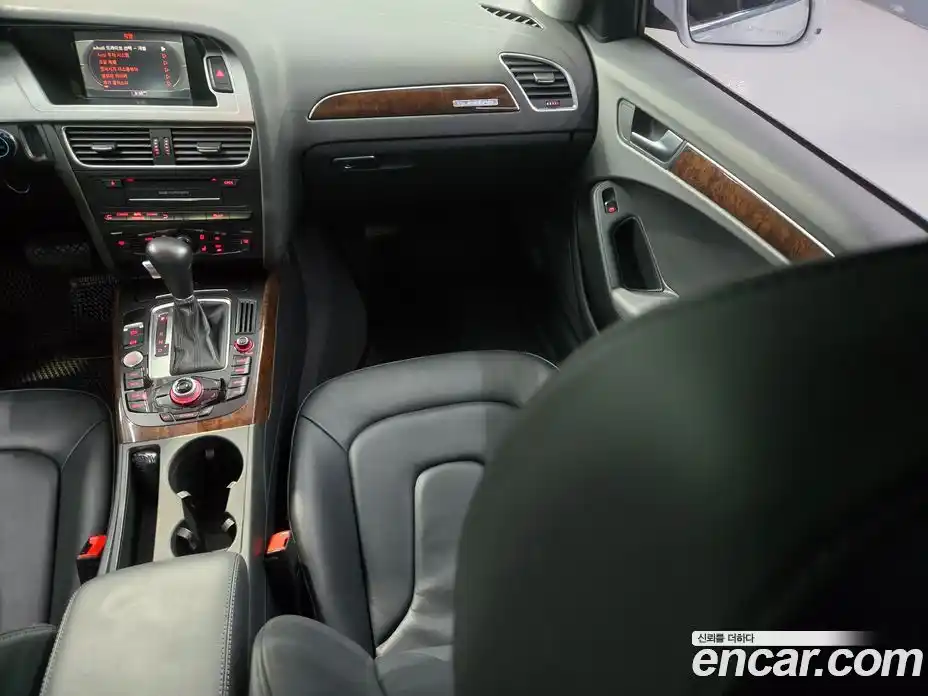 Audi A4 2011 2.0 гидро в Москве № 248695, фото 9