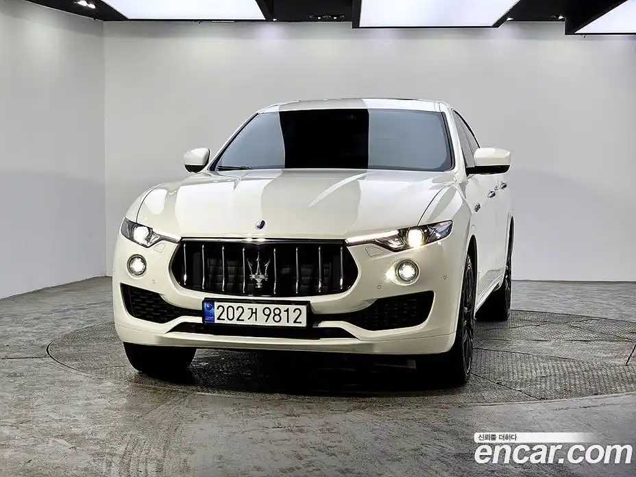 Maserati Levante 2018 3.0 гидро в Москве № 256006, фото 3
