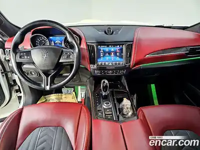 Maserati Levante 2018 3.0 гидро в Москве № 256006, миниатюра 7