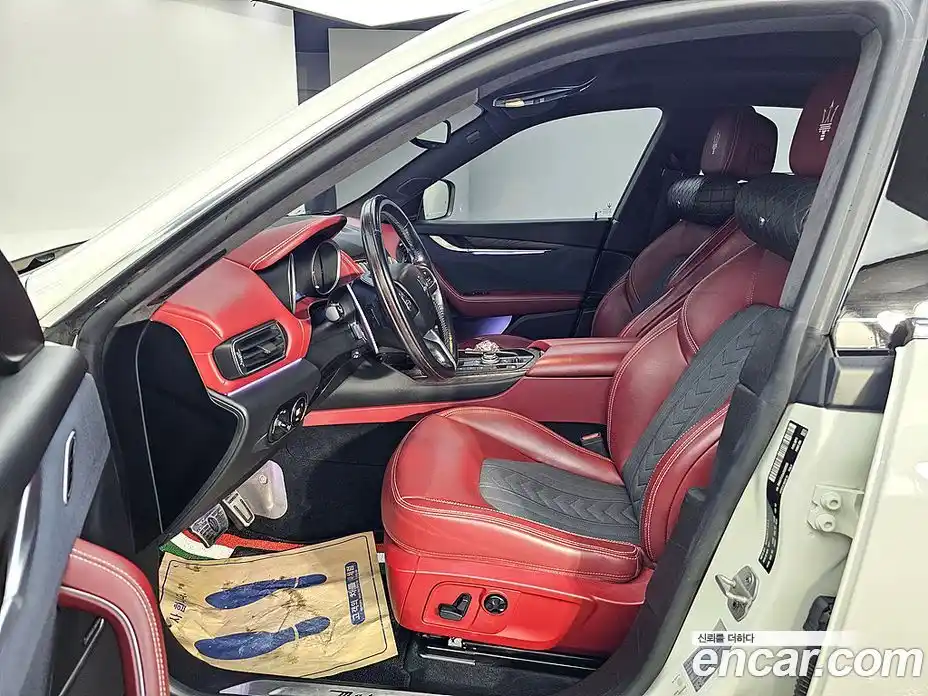 Maserati Levante 2018 3.0 гидро в Москве № 256006, фото 10