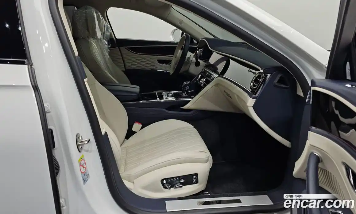 Bentley Flying Spur 2022 4.0 гидро в Москве № 256592, фото 11