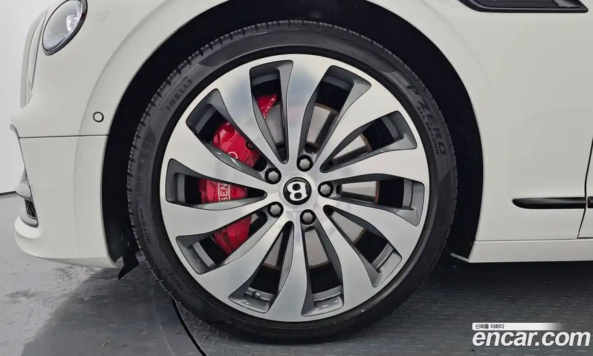 Bentley Flying Spur 2022 4.0 гидро в Москве № 256592, фото 5