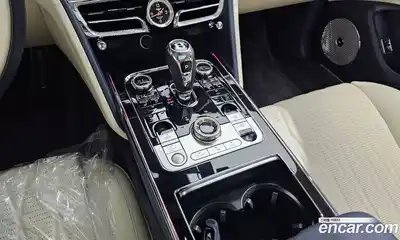 Bentley Flying Spur 2022 4.0 гидро в Москве № 256592, миниатюра 9