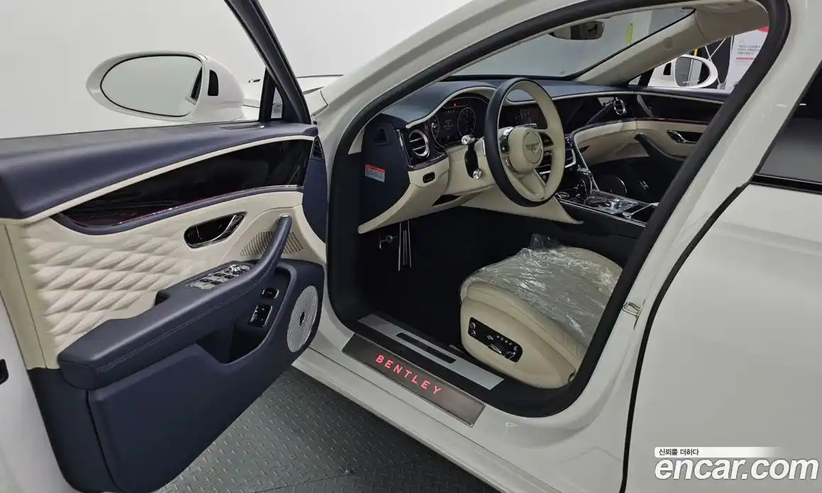 Bentley Flying Spur 2022 4.0 гидро в Москве № 256592, фото 10