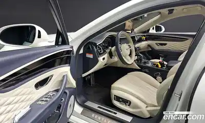 Bentley Flying Spur 2021 4.0 гидро в Москве № 256679, миниатюра 11