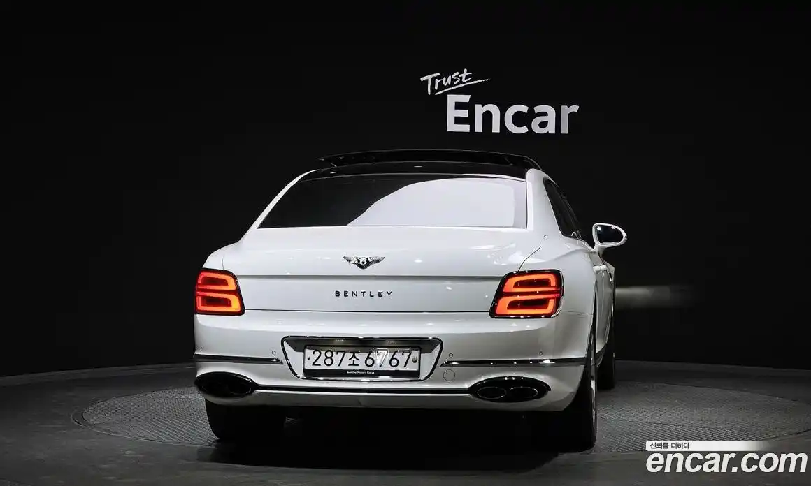 Bentley Flying Spur 2021 4.0 гидро в Москве № 256679, фото 4