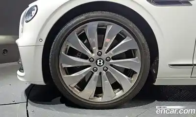 Bentley Flying Spur 2021 4.0 гидро в Москве № 256679, миниатюра 5