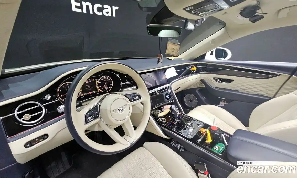 Bentley Flying Spur 2021 4.0 гидро в Москве № 256679, фото 7