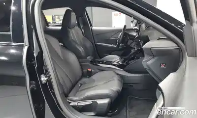 Peugeot 208 2022 0.1 гидро в Москве № 284314, миниатюра 11