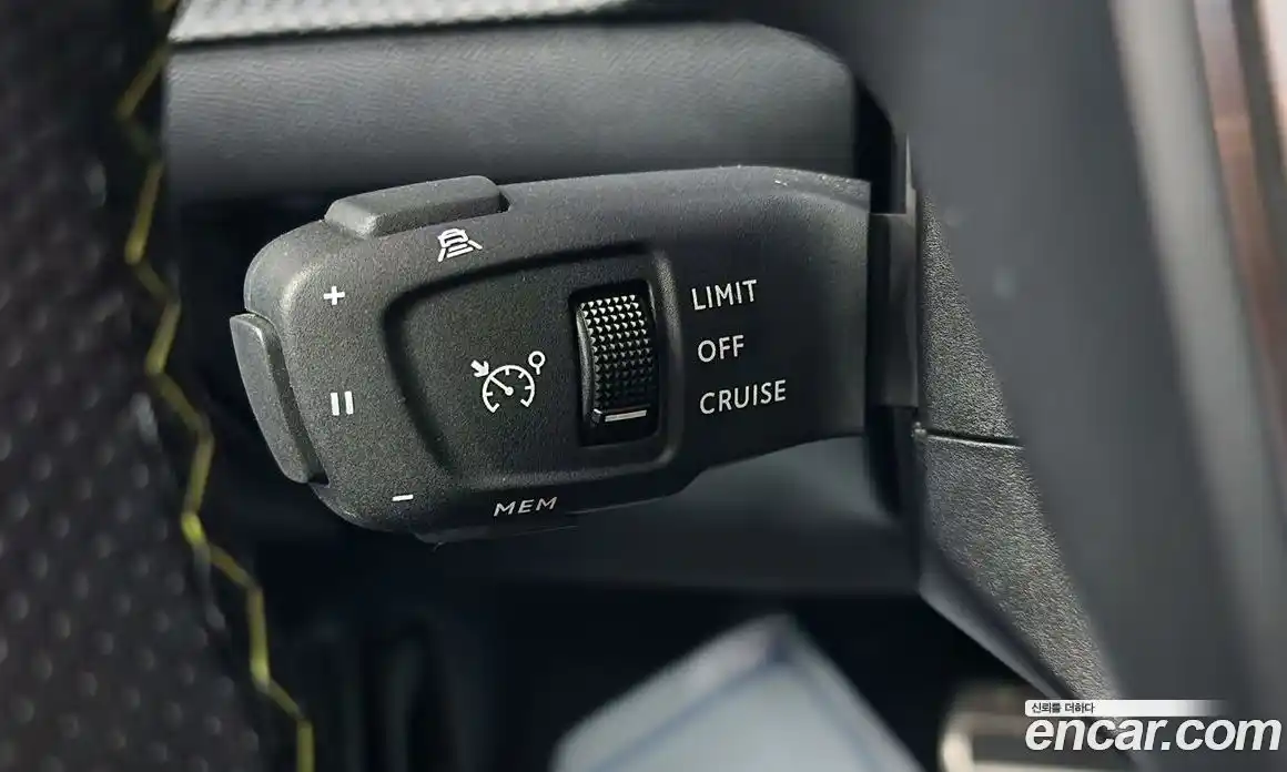 Peugeot 208 2022 0.1 гидро в Москве № 284314, фото 19