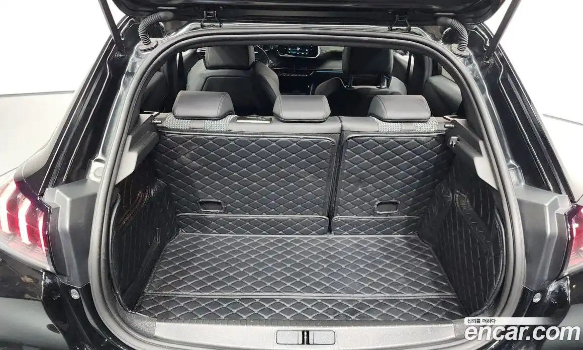 Peugeot 208 2022 0.1 гидро в Москве № 284314, фото 20