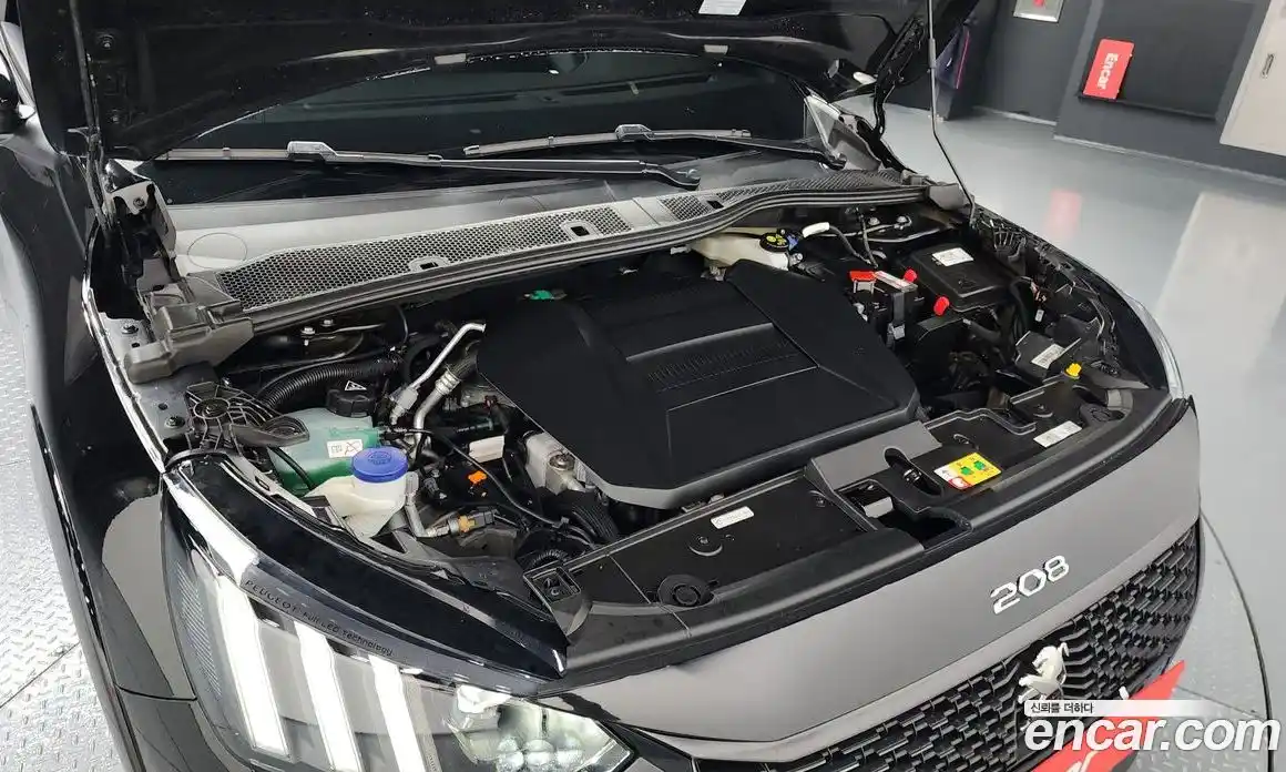 Peugeot 208 2022 0.1 гидро в Москве № 284314, фото 6