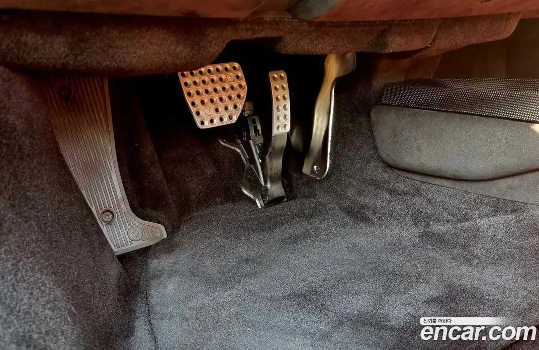 Ferrari 296 2023 3.0 гидро в Москве № 284773, фото 13