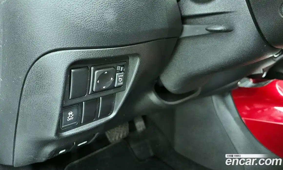 Nissan Juke 2014 1.6 гидро в Москве № 284919, фото 13