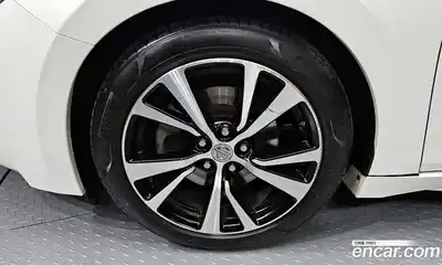 Nissan Maxima 2017 3.5 гидро в Москве № 284949, миниатюра 5