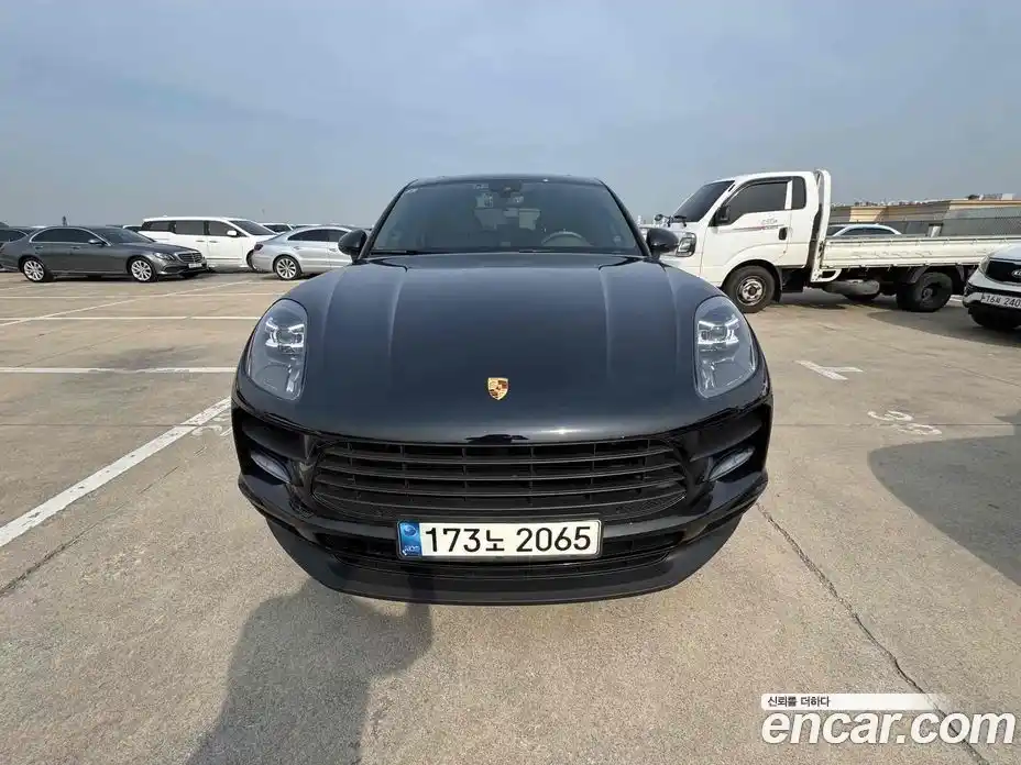 Porsche Macan 2019 2.0 гидро в Москве № 294113, фото 3