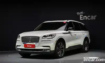 Lincoln Aviator, 2023