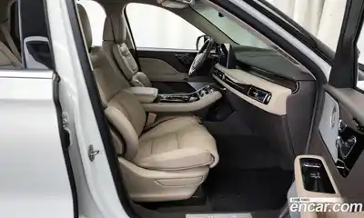 Lincoln Aviator 2023 3.0 гидро в Москве № 304063, миниатюра 11