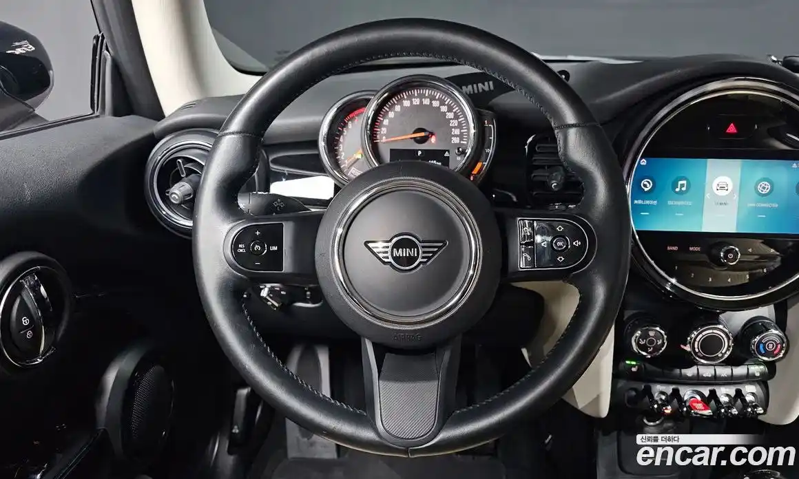 Mini Cooper 2021 1.5 гидро в Москве, фото 13
