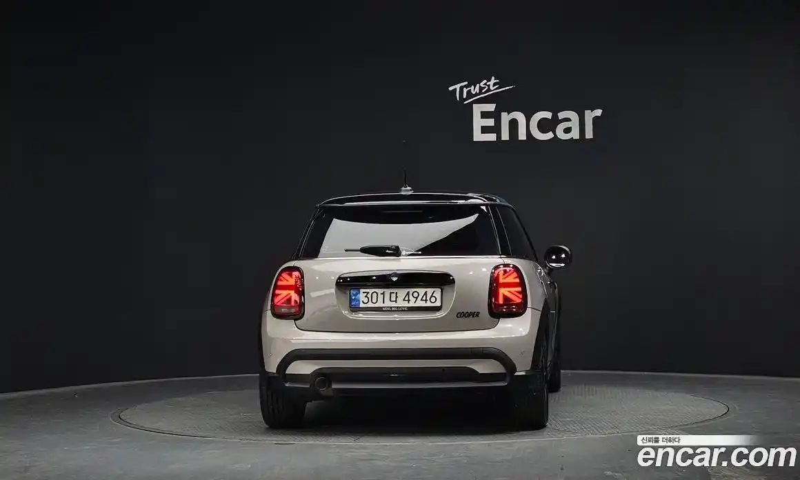 Mini Cooper 2021 1.5 гидро в Москве, фото 4