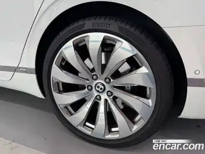 Bentley Flying Spur 2022 4.0 гидро в Москве № 366444, миниатюра 5