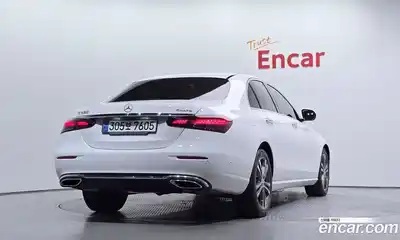 Mercedes-Benz E-Class 2022 2.0 гидро, миниатюра 2