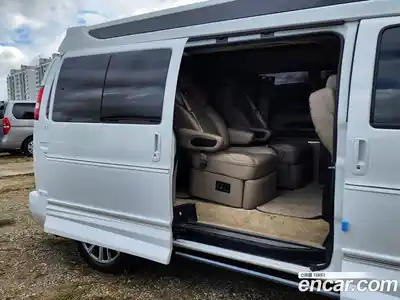 GMC Savana 2020 6.2 гидро в Москве № 406383, миниатюра 11