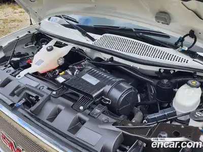 GMC Savana 2020 6.2 гидро в Москве № 406383, миниатюра 6