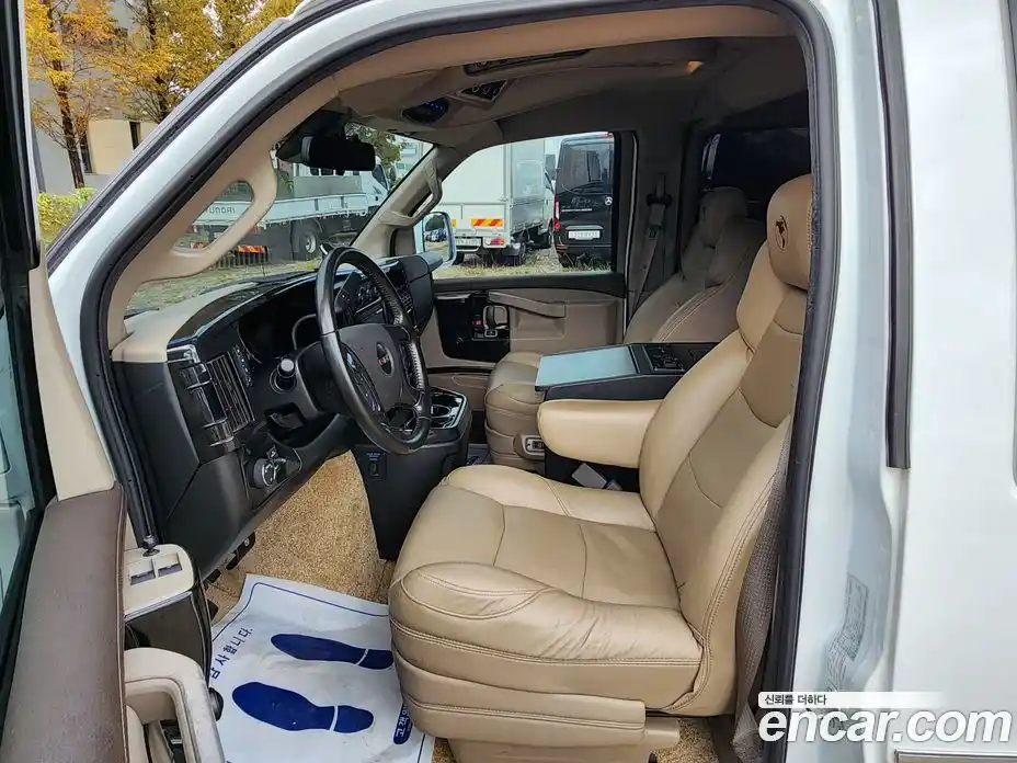 GMC Savana 2020 6.2 гидро в Москве № 406383, фото 10