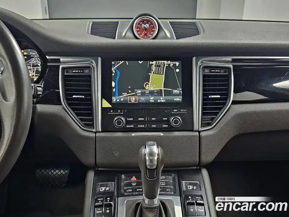 Porsche Macan 2016 3.0 гидро в Москве № 470590, фото 17