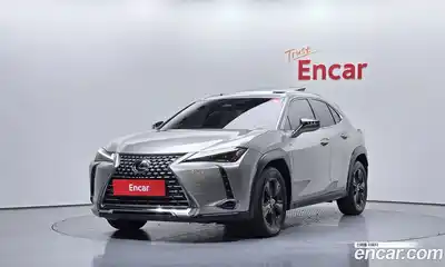 Lexus UX, 2024